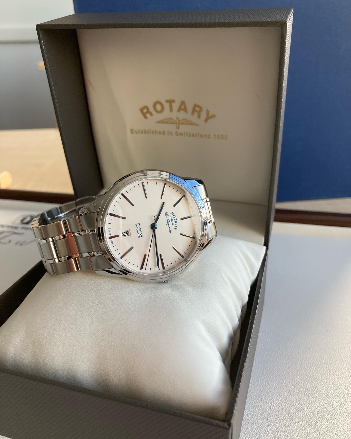 Классические часы Rotary с автоматическим механизмом и сапфировым стеклом