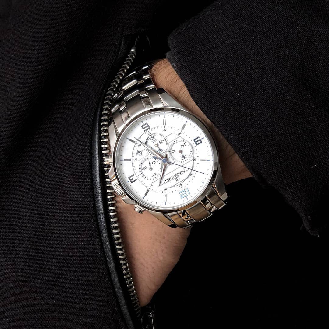 Мужской кварцевый хронограф австрийского бренда Jacques Lemans 1-1799G. Корпус и браслет из высоколегированной нержавеющей стали.